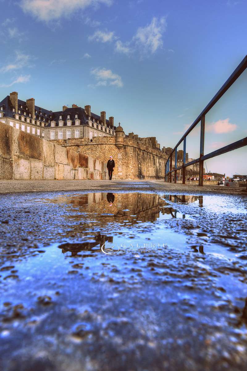 au pied des remparts - Saint Malo 