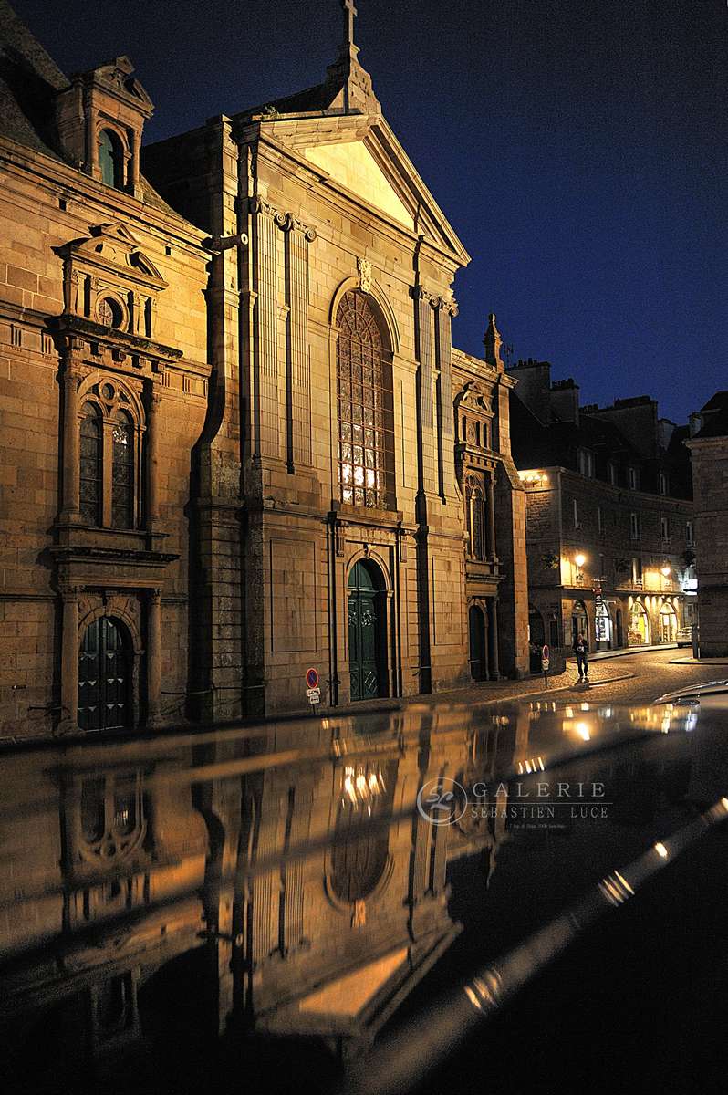 réverbération sur la Cathédrale de saint Malo  - Photographie Photographies par thématiques Galerie Sébastien Luce
