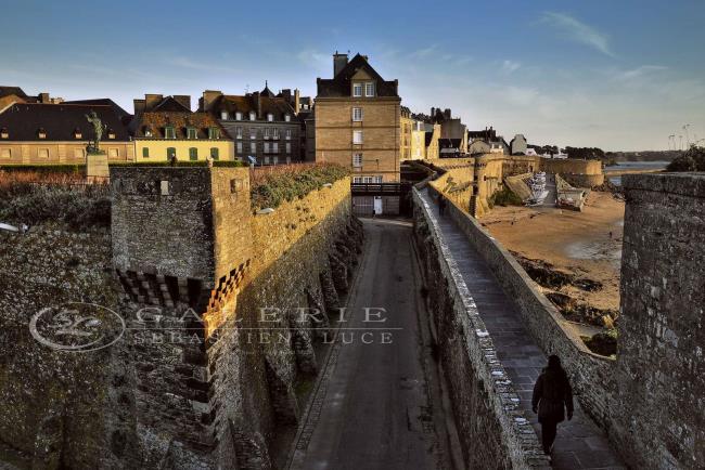 La Promenade - St Malo - Photographie Photographies par thématiques Galerie Sébastien Luce