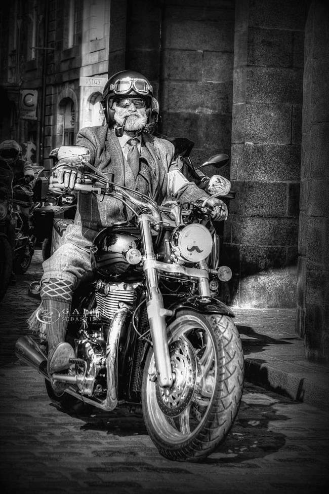 Gentleman rider - Saint Malo - Photographie Photographies d'art en édition limitée Galerie Sébastien Luce