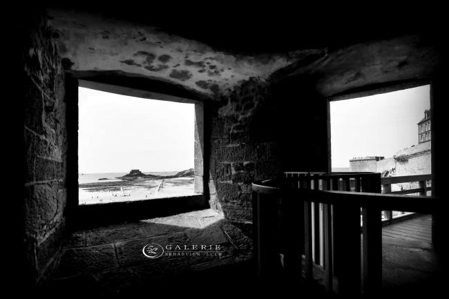 fenêtres sur bon-secours - Saint Malo - Photographie Photographies par thématiques Galerie Sébastien Luce