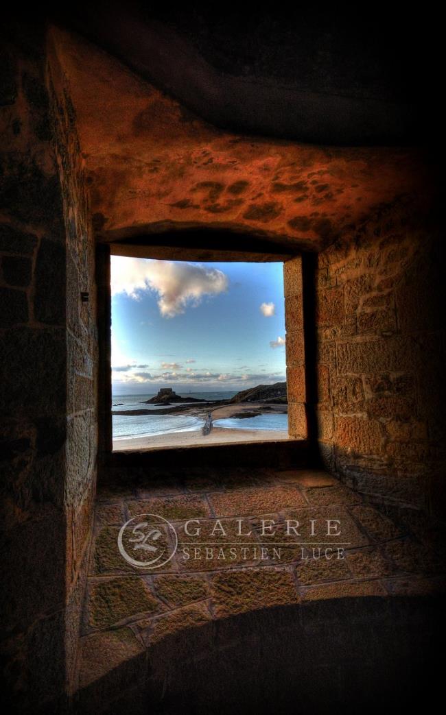 Fenêtre sur Mer - Saint Malo - Photographie Photographies d'art en édition limitée Galerie Sébastien Luce