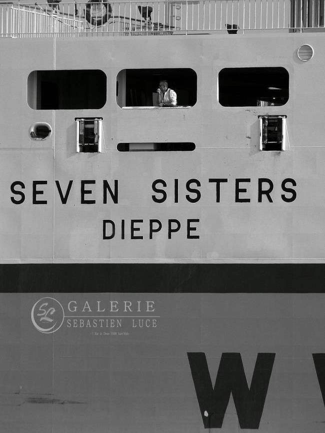 Seven sisters - Photographie Photographies par thématiques Galerie Sébastien Luce