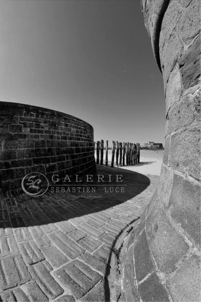 A l Ombre des remparts - Photographie Photographies d'art en édition limitée Galerie Sébastien Luce