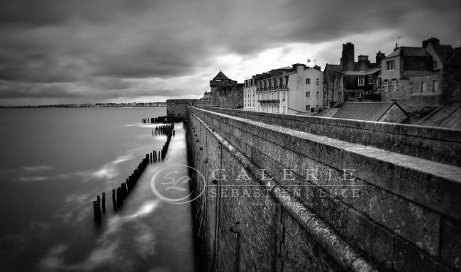 muraille de granit  - Photographie Photographies par thématiques Galerie Sébastien Luce