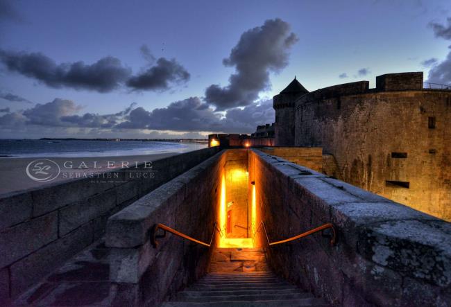 Contraste sur les Remparts - St Malo - Photographie Photographies par thématiques Galerie Sébastien Luce