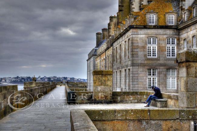 Sur un Banc - St Malo  - Photographie Photographies par thématiques Galerie Sébastien Luce