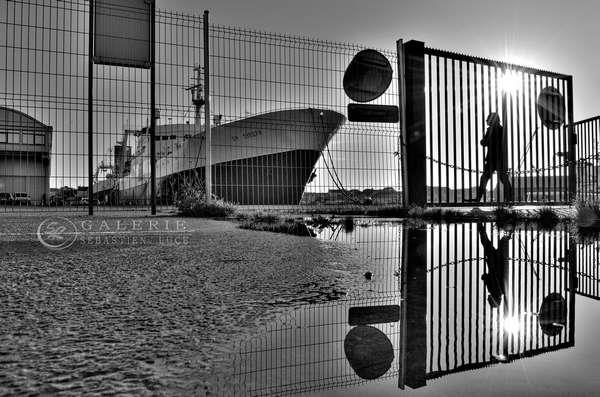 Derrière les barreaux - St Malo  - Photographie Photographies par thématiques Galerie Sébastien Luce