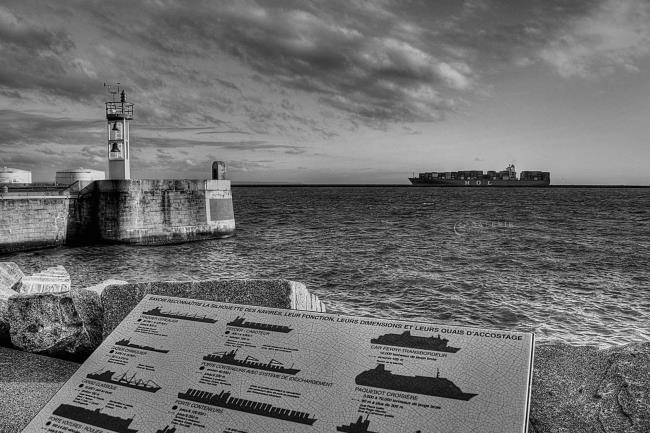 silhouette des navires - Le Havre  - Photographie Photographies d'art en édition limitée Galerie Sébastien Luce
