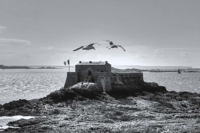 en suspension - saint malo  - Photographie Photographies d'art en édition limitée Galerie Sébastien Luce