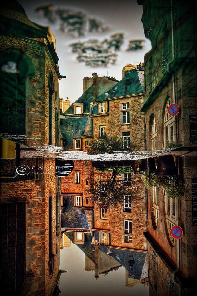 Saint Malo la tête en bas - Photographie Photographies d'art en édition limitée Galerie Sébastien Luce