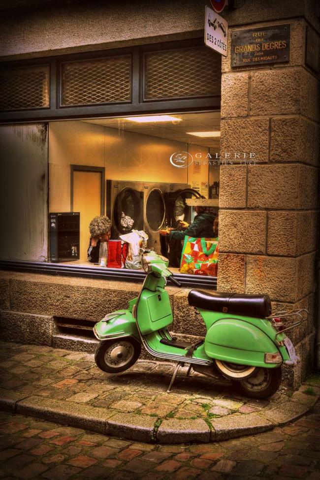 scooter breton - Photographie Photographies d'art en édition limitée Galerie Sébastien Luce