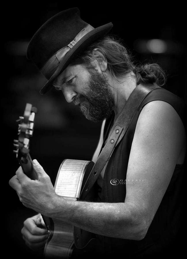 guitariste - Concert - Photographie Photographies d'art en édition limitée Galerie Sébastien Luce